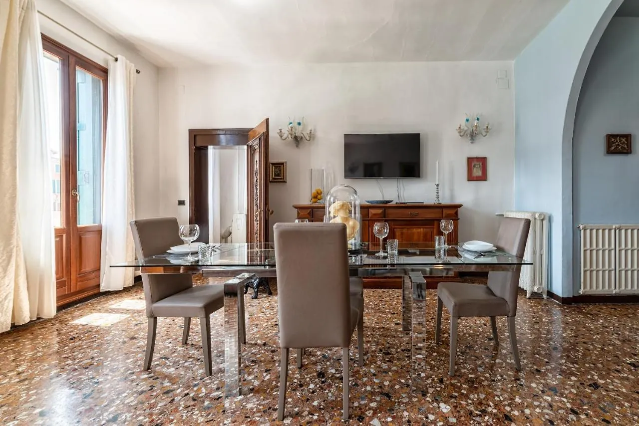 Royal Rialto Apartment - Grand Canal View Velence
