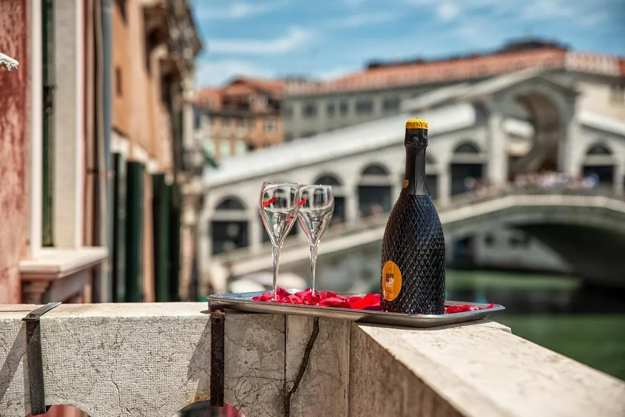 Royal Rialto Apartment - Grand Canal View Венеция